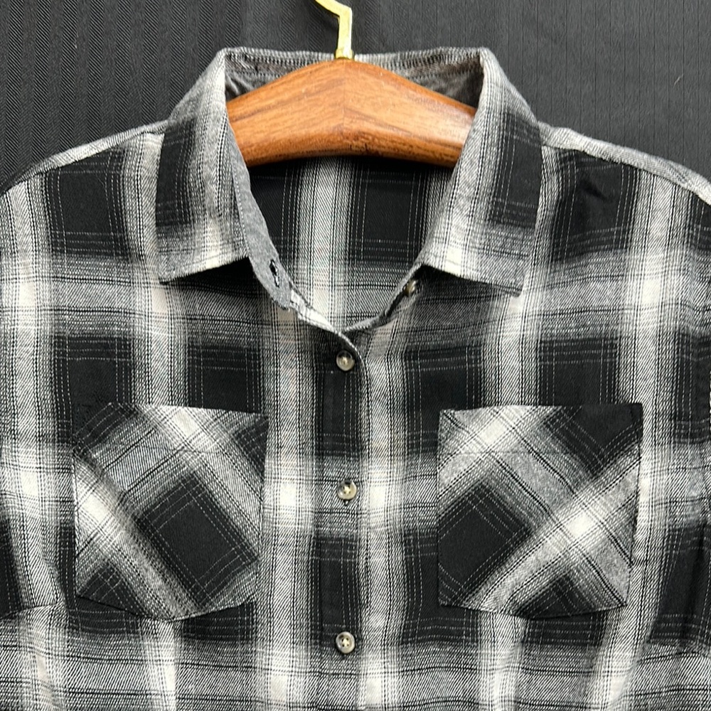 Tommy Hilfiger Black and Gray Button Down Shirt - Picture 4 of 5